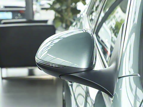 2025�� �Ŀ� C 350 eL