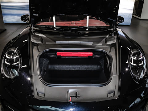 2026�� Carrera 3.0T