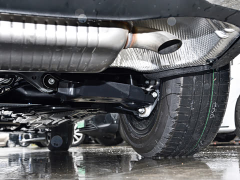 2026�� GLC 300 L 4MATIC ������ 5��