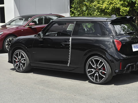 2026�� JOHN COOPER WORKS �ڱ��ر��
