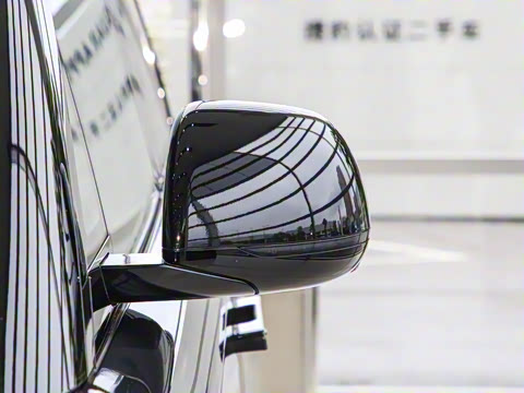 2025�� 3.0 L6 400PS �䷶�ӳ���