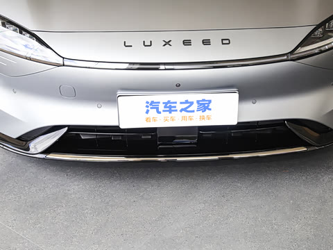 2025�� 705km Max