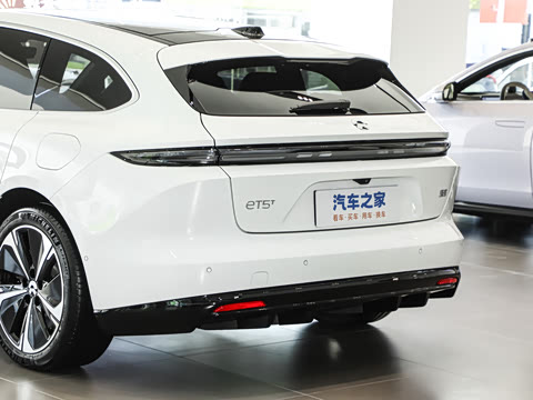 2025�� 100kWh Touring