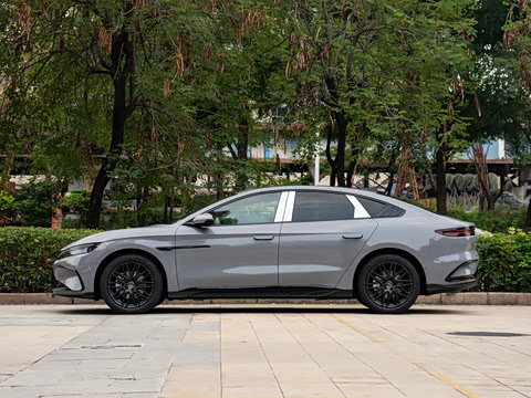 2026�� EV �Ǽݰ� 705KM��������