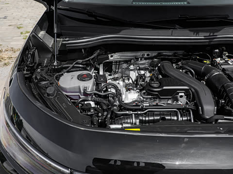 2026�� �Ŀ� ̽��L 300TSI ������Ӣ