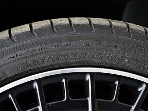 2026�� �Ŀ� AMG CLE 53 4MATIC+ ���ܳ�