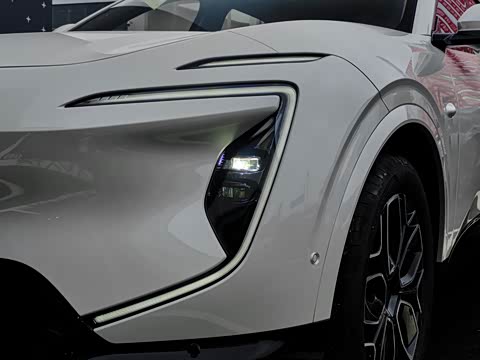 2026�� Max+ ���̰�