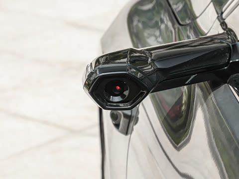 2026�� quattro Ǭ���Ǽݰ�