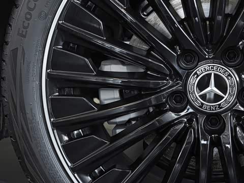 2026�� �Ŀ� CLE 300 4MATIC ������ܳ�