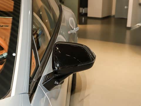 2025�� �Ŀ� 710 Max��