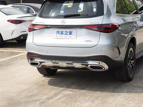 2025�� �Ŀ� GLC 260 L 4MATIC ������