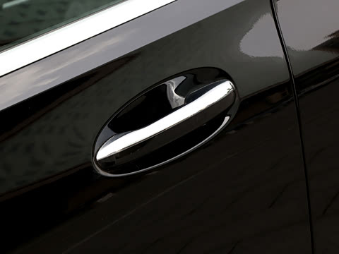 2026�� �Ŀ� C 260 L �˶���