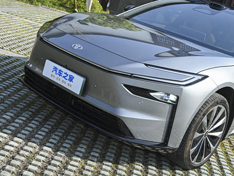 2026�� 710 Ultra�����״��