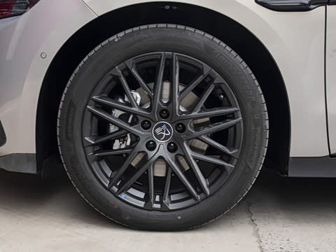 2026�� EV �Ǽݰ� 705KM���������