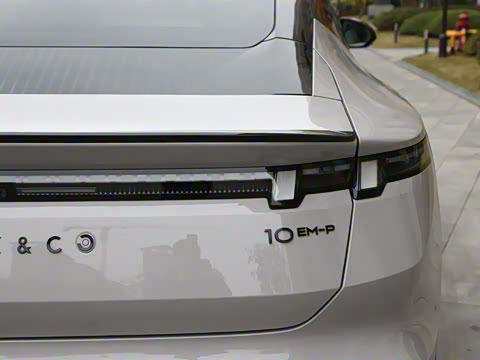 2025�� 240����Ultra H5