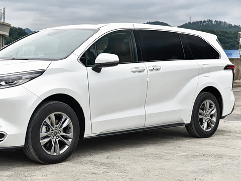 2027�� 2.5L ˫����������