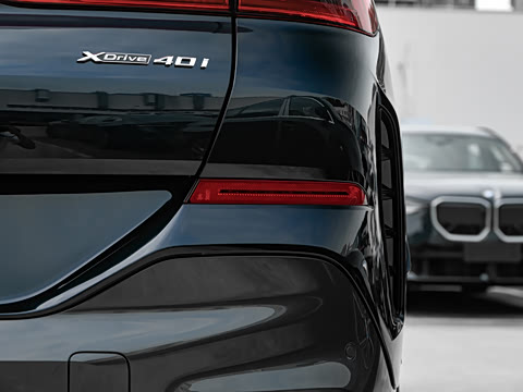 2026�� xDrive40i ������ M�˶���װ