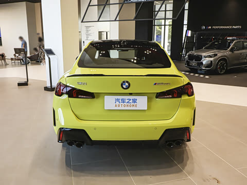 2026�� M235L