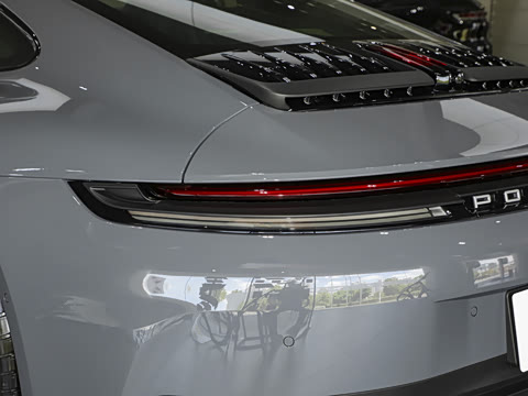 2026�� Carrera 3.0T