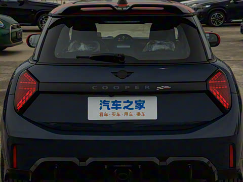 2025�� JOHN COOPER WORKS