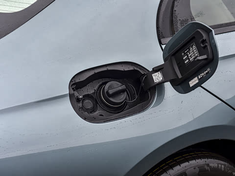 2026�� E 300 ʱ�����˶���