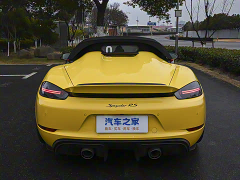 2023�� Spyder RS 4.0L