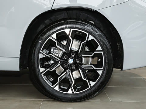 2026�� xDrive30L ������ M�˶���ҹ��װ