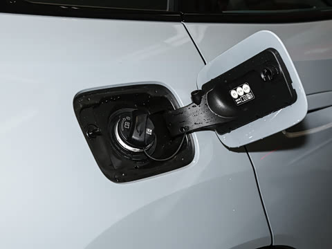 2026�� xDrive30L ������ M�˶���ҹ��װ