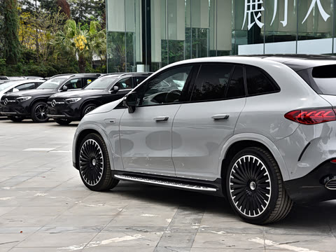 2024�� EQE 53 4MATIC+