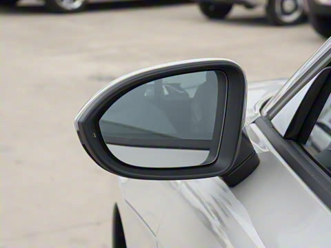 2026�� ���L 300TSI ����