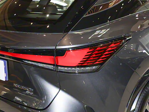 2026�� 350h ����������