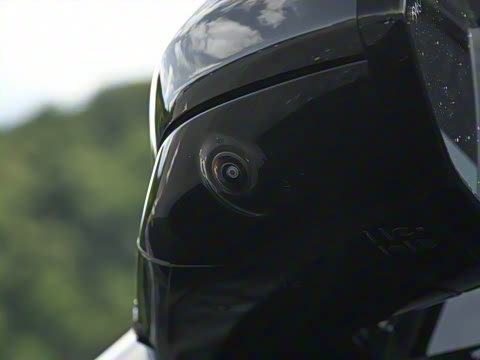 2025�� 240����Ultra�˶���