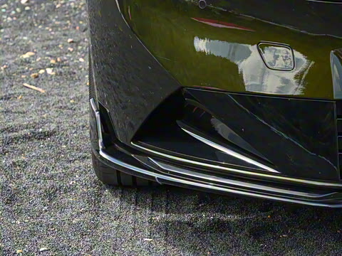 2025�� 240����Ultra�˶���