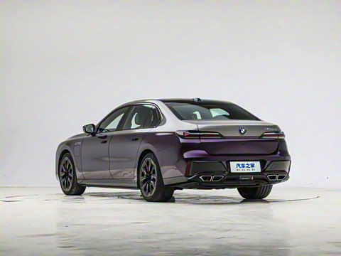 2023�� M760Le xDrive