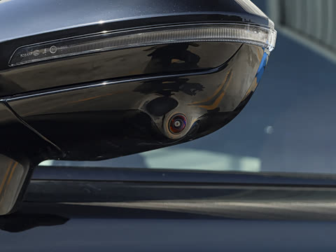 2027�� 2.0T ˫������������