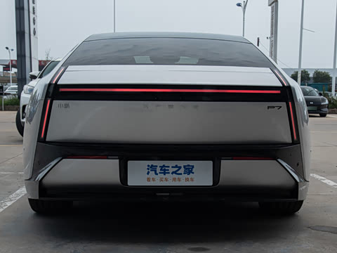 2025�� 702 ������ Ultra