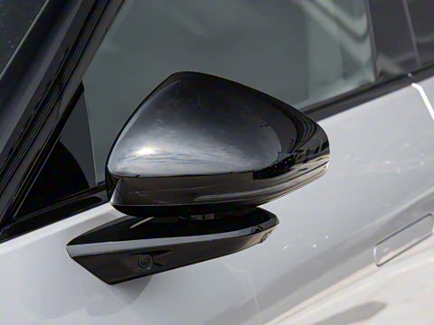 2025�� 702 ������ Ultra