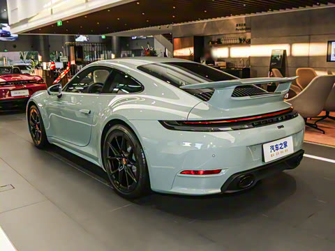 2026�� Carrera 3.0T