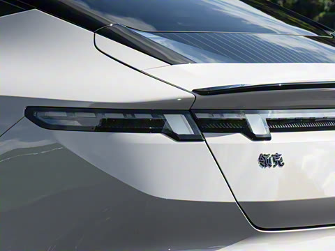 2025�� 240����Ultra