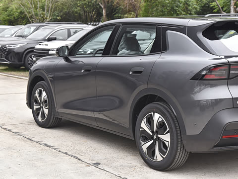 2026�� 405����Ultra