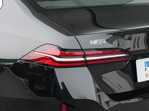 2026�� �Ŀ� 525Li M�˶���װ