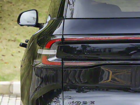 2025�� 215�����콢PLUS