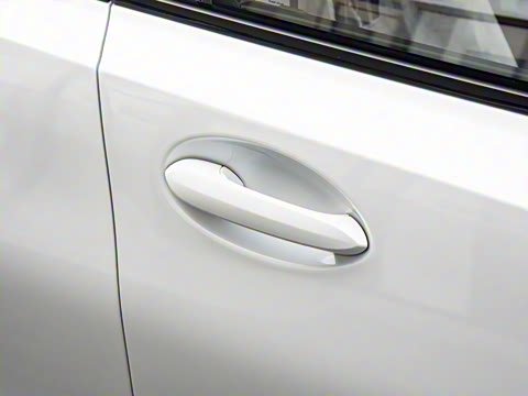 2026�� eDrive 40 L ��ҹ�˶���װ