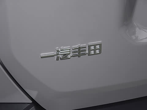 2026�� 2.0L ����������