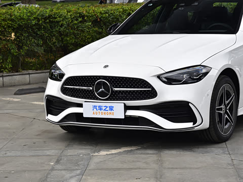 2026�� �Ŀ� C 260 L �ҹ�˶���