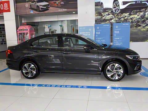 2025�� �Ŀ� 300TSI DSG���а�