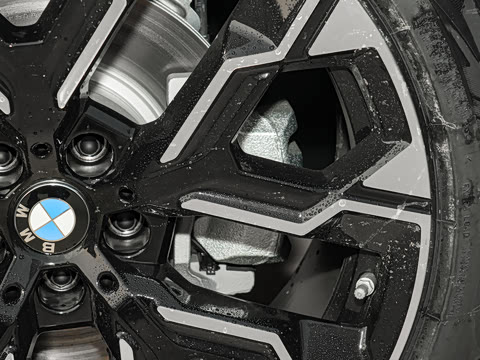 2026�� xDrive30L ������ M�˶���ҹ��װ