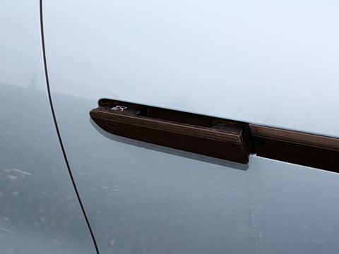 2025�� EV 701KM�����״�������