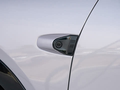 2026�� ���� 702 Max �콢��