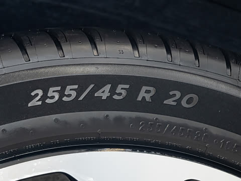 2026�� ���� 702 Max �콢��